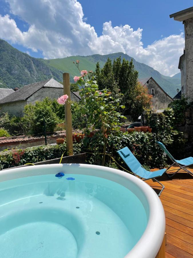 Le Monrepos Avec Jacuzzi Nordique Leilighet Bielle Eksteriør bilde